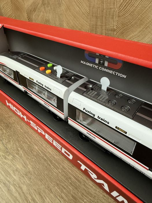 Швидкісний потяг зі звуком та підсвічуванням Wenyi