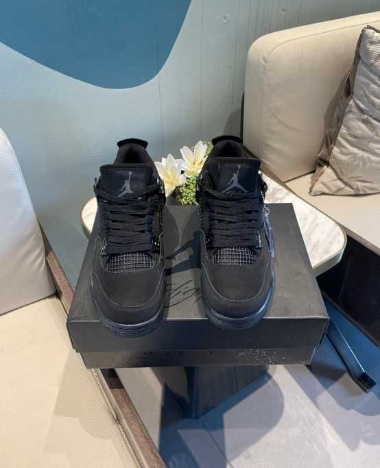Jordan 4 Retro Black Cat R.46