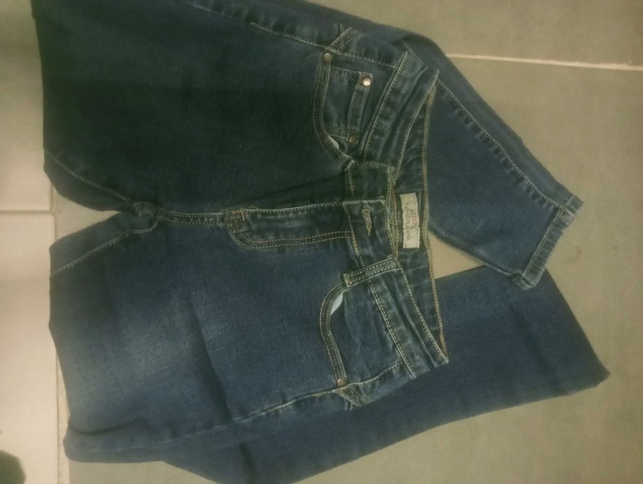 Roupa criança várias