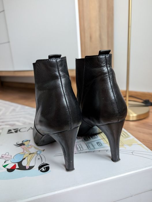 Botki skórzane na szpilce 40