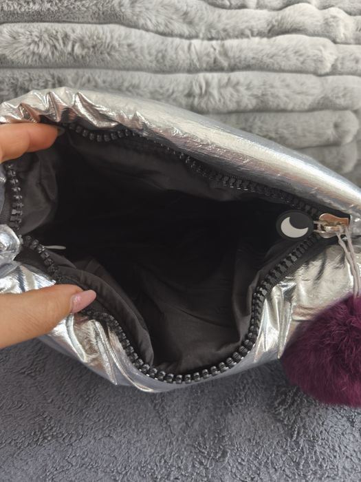 Kosmetyczka duża Ghost