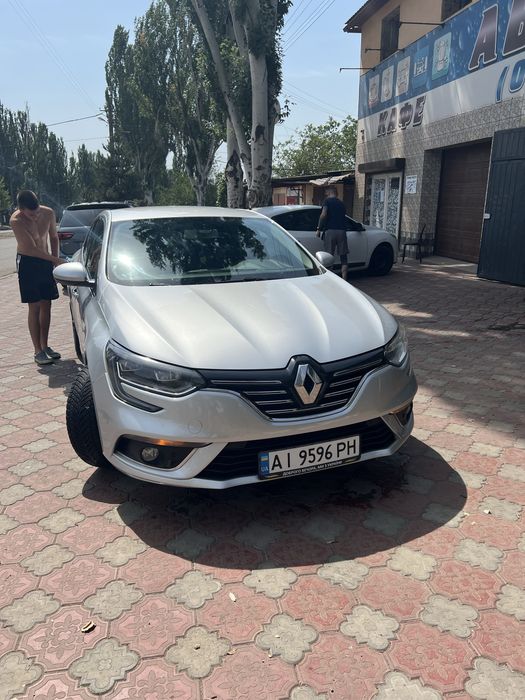 Офіційний  Renault Megane  4 2016