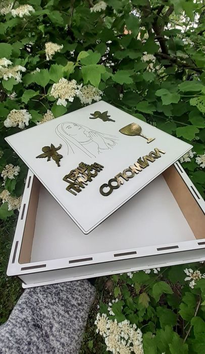 Дерев'яні бокси для подарунків та солодощів до Першого причастя