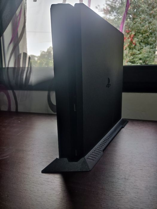 PS4 Slim 1TB FW 11.02 Desbloqueada