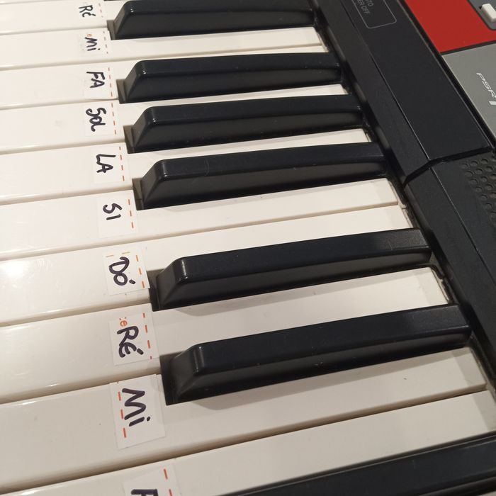 Teclado digital Yamaha psr-f50