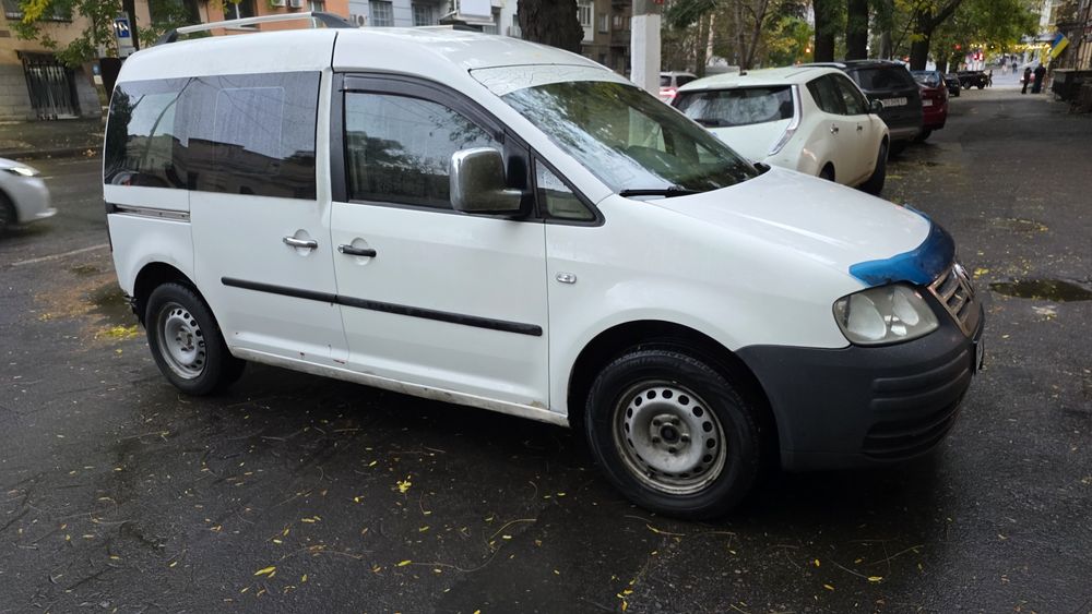 Volkswagen caddy 2005г 1.9