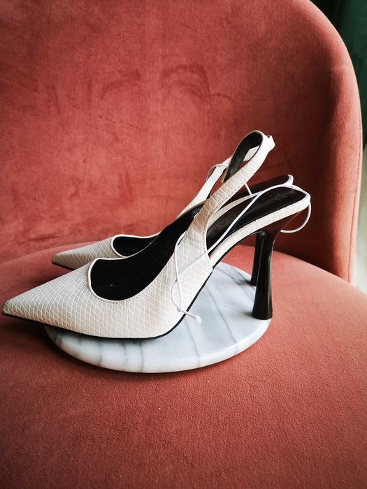 Primark białe buty na obcasie r. 36 nowe