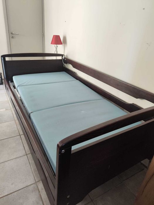Cama eletrica articulada