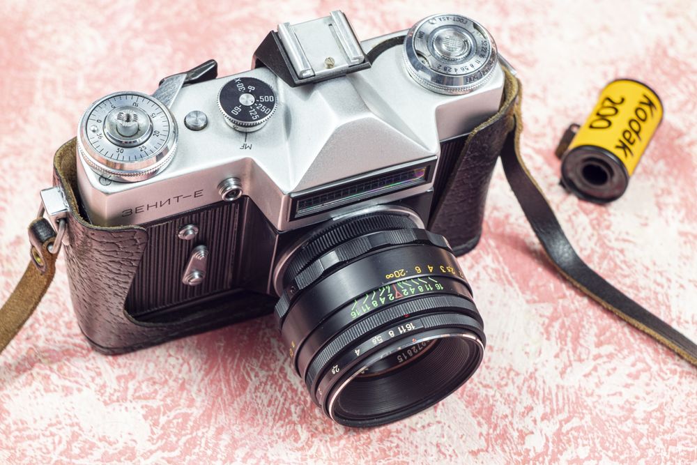 Фотоапарат Зенит Е, в комплекті з Гелиос 44-2