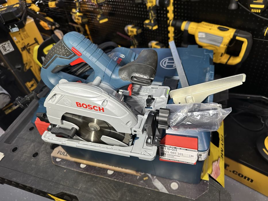 Ручна дискова пила Bosch GKS 55 GCE Нова