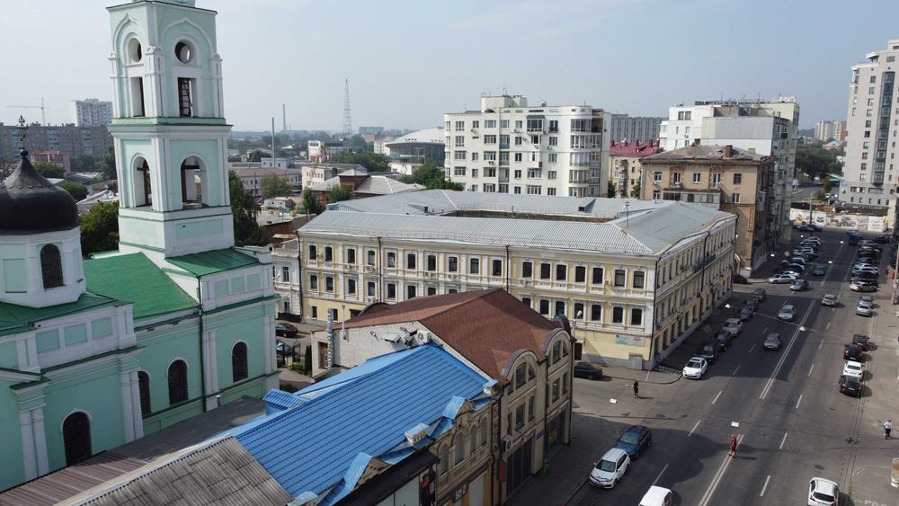 Оренда 1 поверх 187 м2 вул. Кооперативна 6/8/м. Майдан Конституції