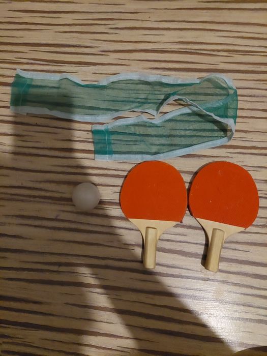 Mini ping pong .
