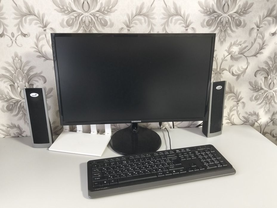 Монітор Samsung 24діагональ