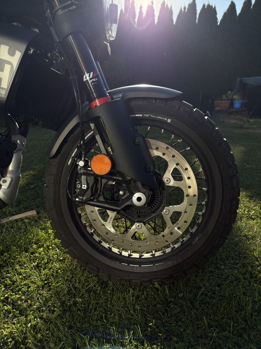 Motocykl Husqvarna Svarpilen 125 Model 2025 kat B  Gwarancja Stan Idealny  15KM