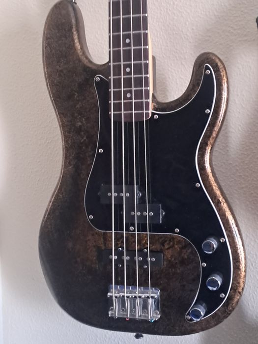 Baixo elétrico squier precision custom