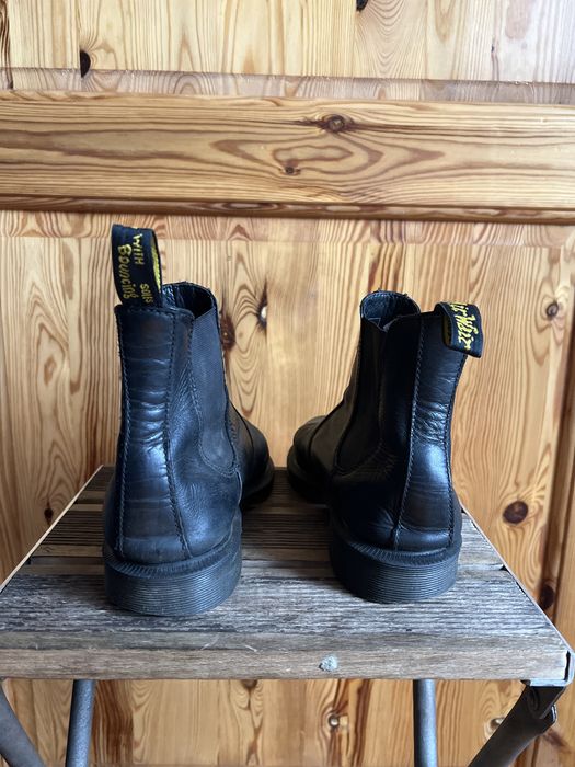 Sprzedam buty sztyblety firmy Dr Martens model Laura rozmiar 38 w 24.