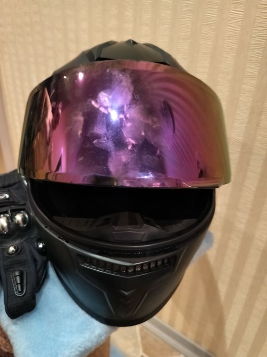 Фірмовий шолом Virtue