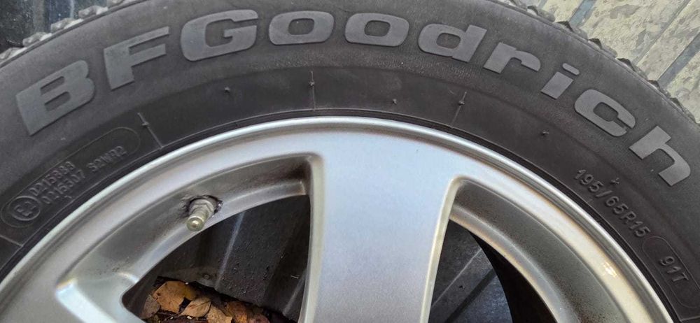 Felgi alu Volvo zima BFGoodrich g-Force Winter 2, 195/65/15