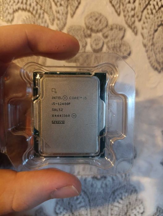 процесор Intel Core i5-12400F