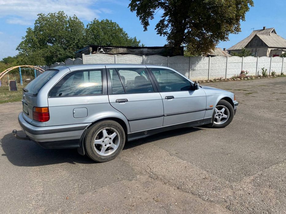 Продам BMW  3 1998
