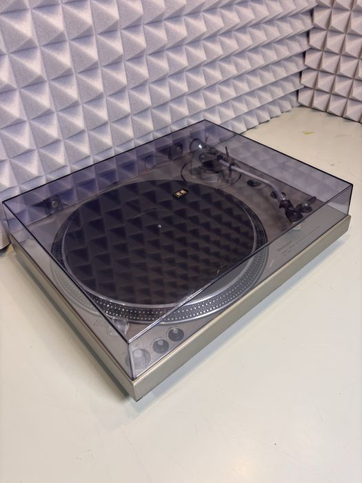 Gramofon Technics SL 1600