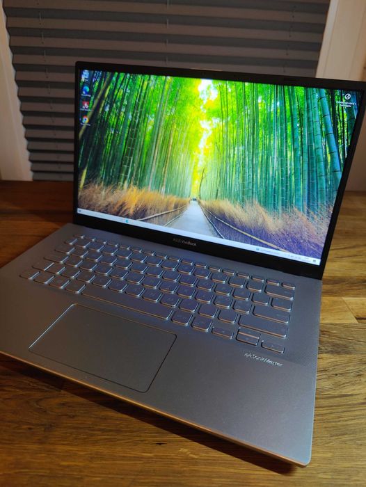 AsuS Vivobook i5 8gen win 11 ssd 512 nowa bateria lekki laptop komputer Windows  full HD srebrny