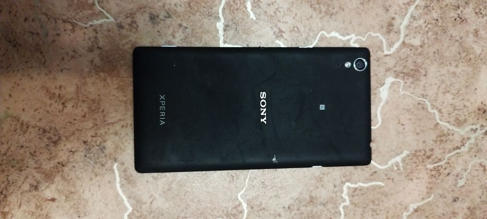 Смартфон  Sony Xperia (лот 2 шт)под восстановление