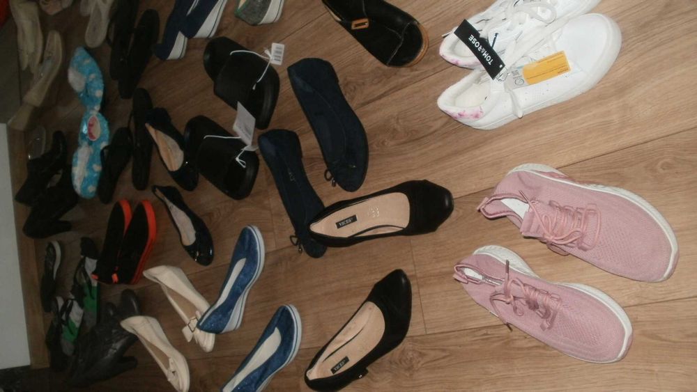 buty damskie -rozmiar 38, 39 np Lasocki, Lee Cooper i inne - ok 30 par