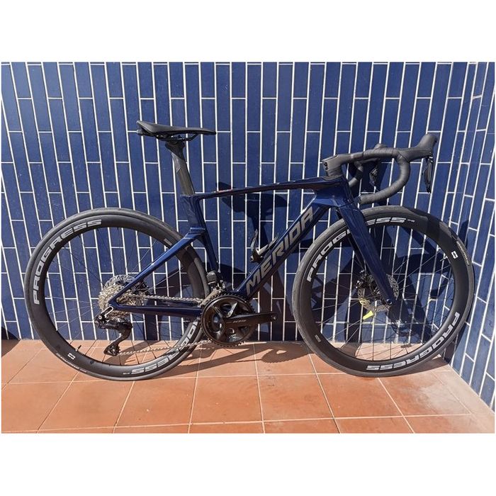 Merida reacto 6000 rodas carbono