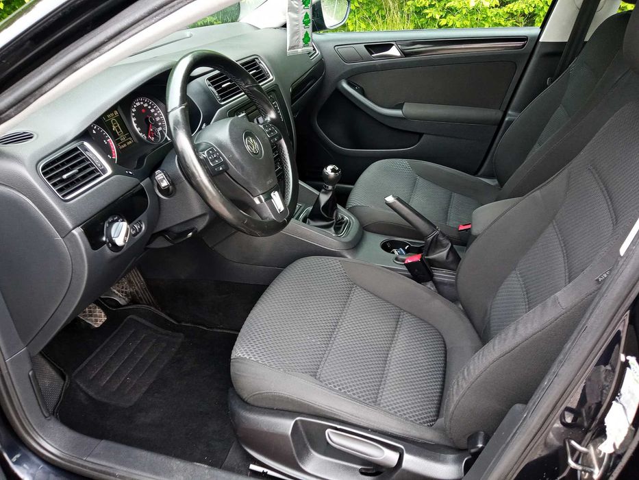 Volkswagen Jetta 2010 Navi! PDC! Klima! ALu!