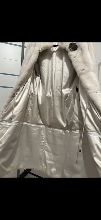 Sprzedam futro 2w1 w idealnym stanie.