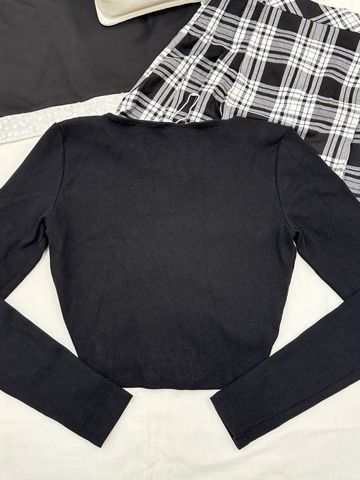 Zara новий топ з довгим рукавом у рубчик,кроптоп/лонгслів на завʼязках