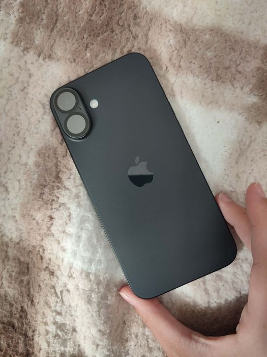 Sprzedam iPhone’a 16 plus 128gb