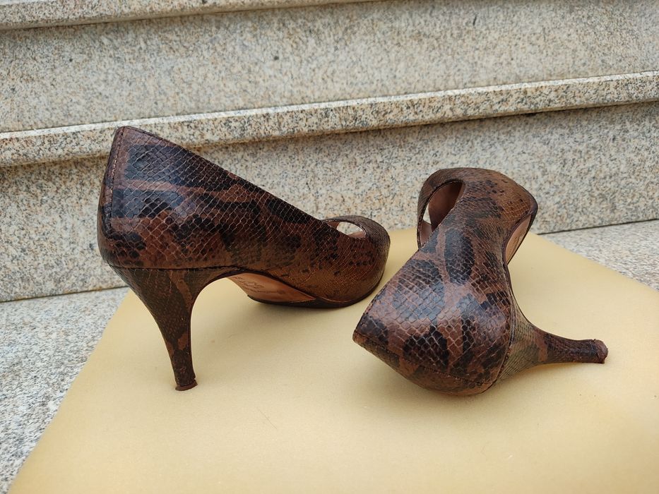 Sapatos em pele, Massimo Dutti