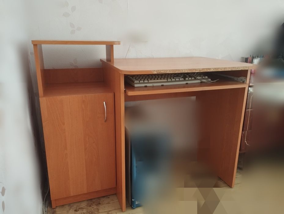 Комп'ютерний стіл + тумба (з тумбочкою)