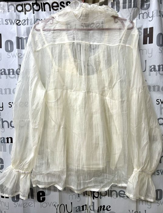 Блуза с воланами романтичная, нарядная, Италия .