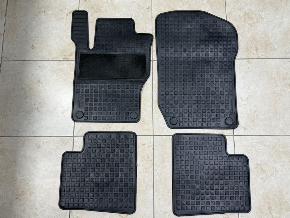 Оригінальний комплект ковриков гумових Mercedes Gl x164 w164