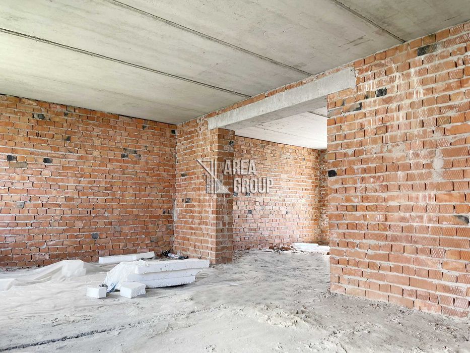 Котедж готовий до ремонту в районі Цукрового заводу