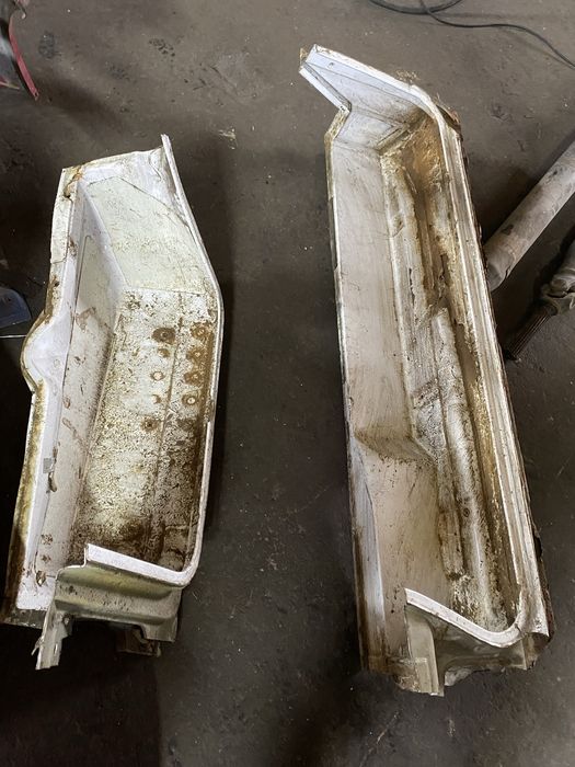 Спринтер 903 ЛТ Бокова підніжка Права