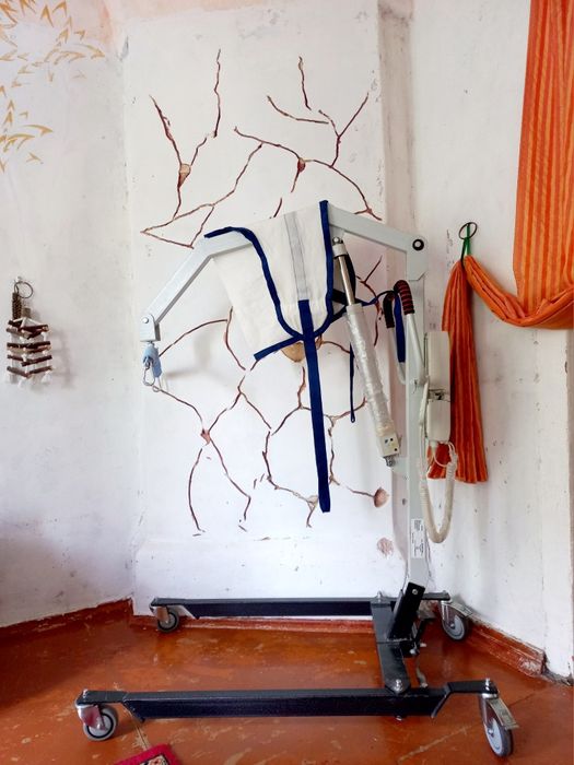 Підйомник електричний для інвалідів