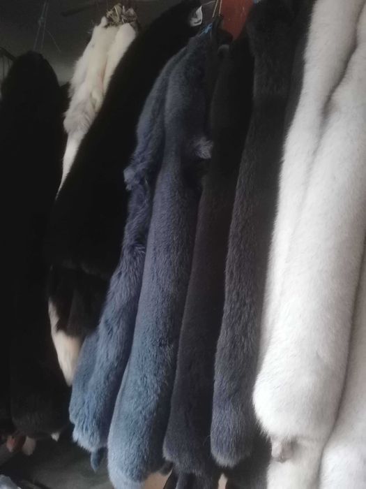 Skóry na futra jenot, lis