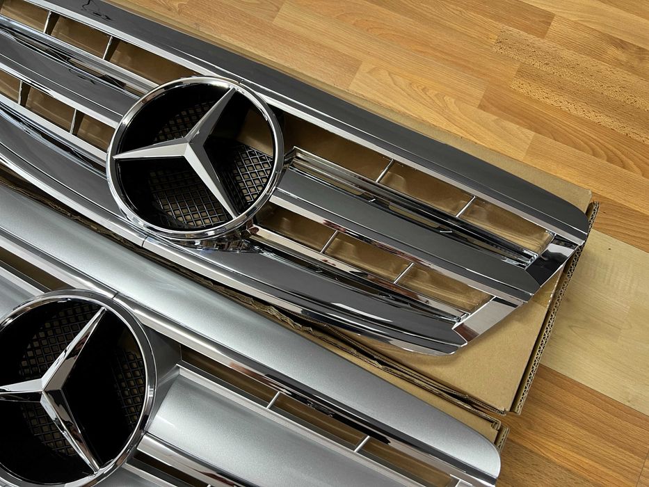 Решетка s 220 w220 рестайлинг 2002-2005 года S63 AMG Mercedes