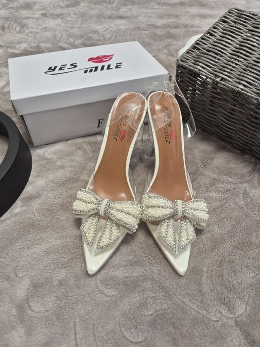 Туфлі весільні,38 р