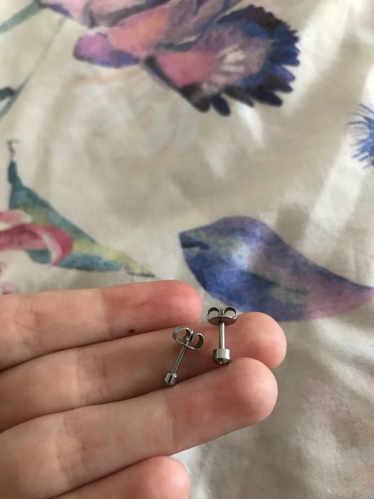 Piercings com zirconia