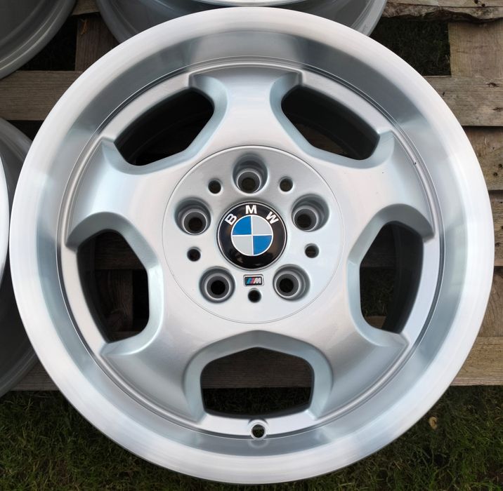 Felgi Oryginał BMW E36 E46 E90  7,5x16 ET35 5x120 M contour
