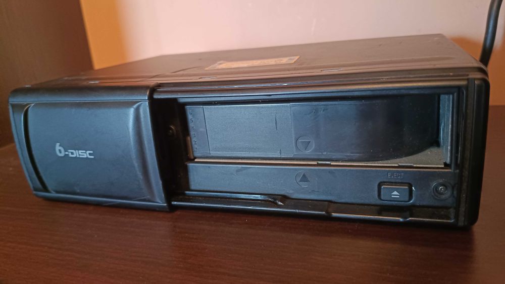 Fabryczna zmieniarka CD 6CD – oryginał