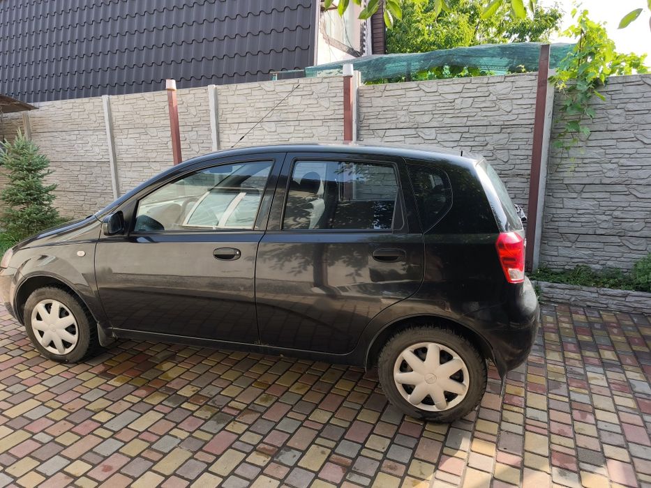 Продам Шевроле Авео 2006 2 комплекта колес