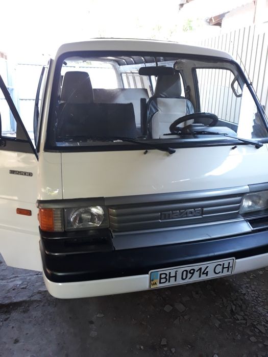 Продам авто МАЗДА Е2200
