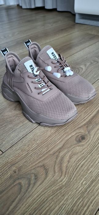 Buty damskie sneakersy