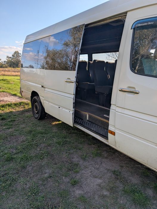 Mercedes sprinter   18 місць
